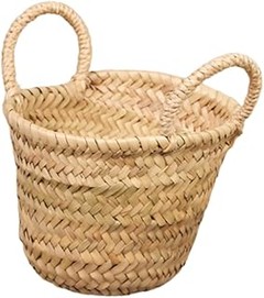 Beneficios de las cestas de mimbre para organizar juguetes en casa